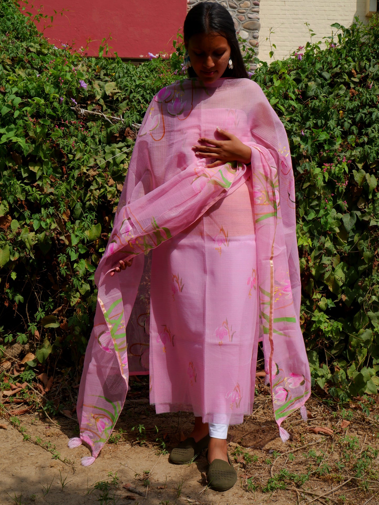 Hand painted pink blossoms flower on kota doria.