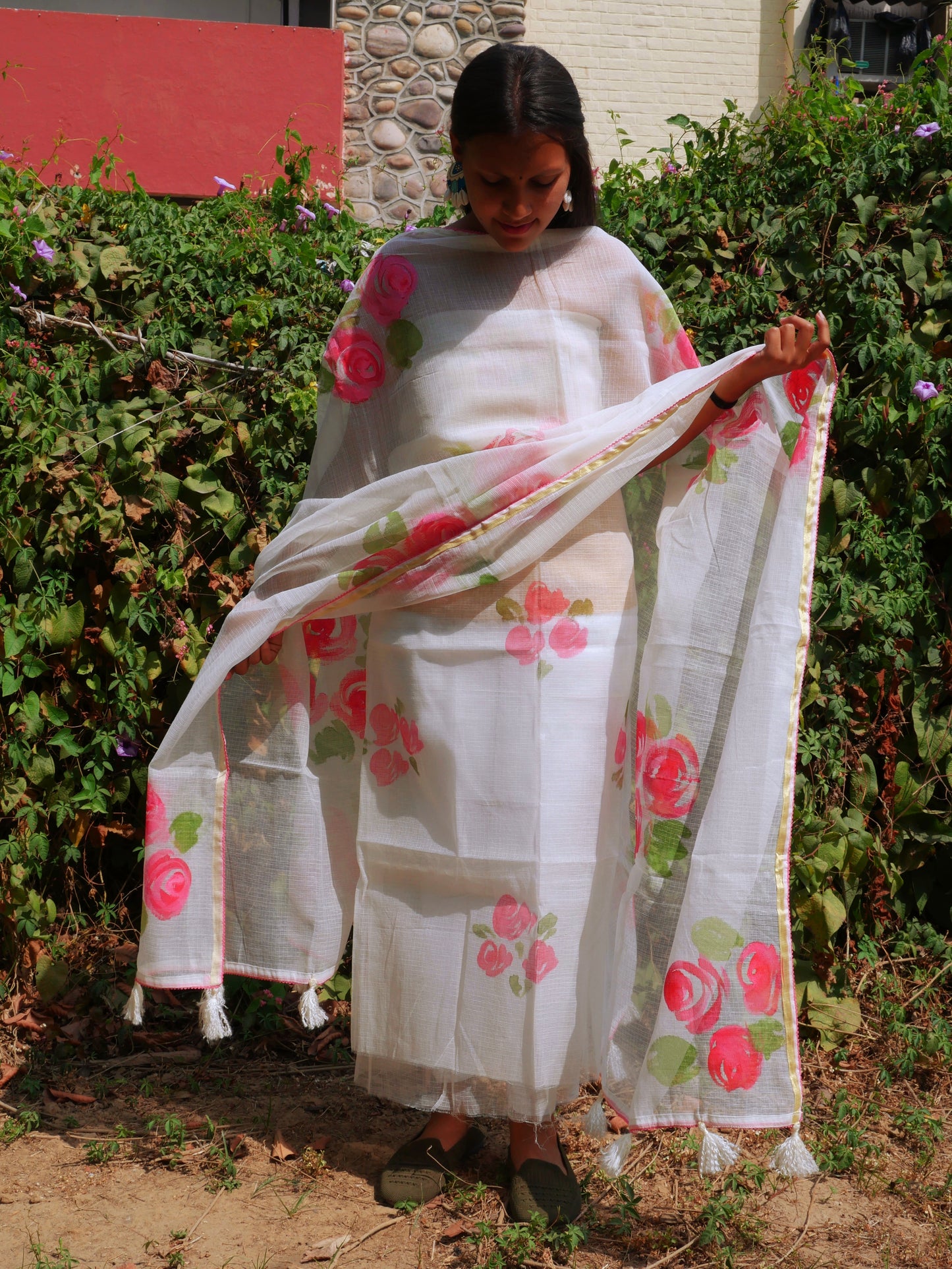 Hand painted roses on white kota doria suit