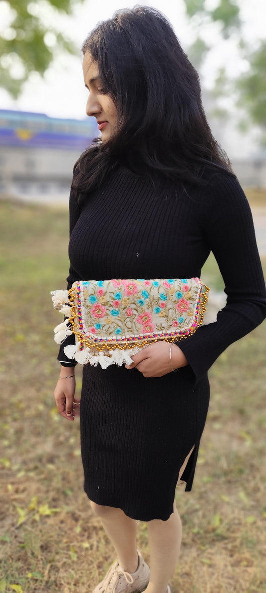 White boho banjara clutche bag with tassels