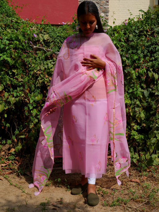 Hand painted  pink blossoms flower on kota doria.