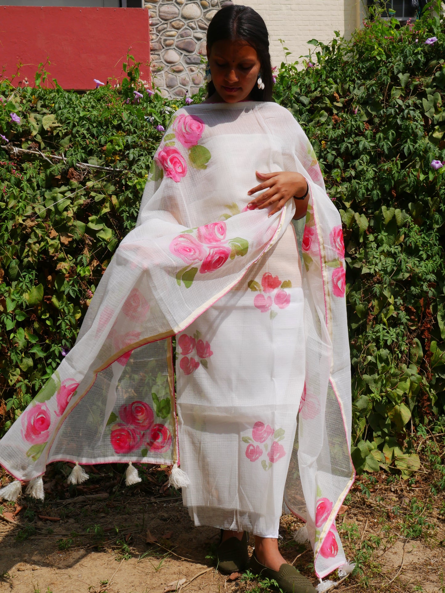 Hand painted roses on white kota doria suit